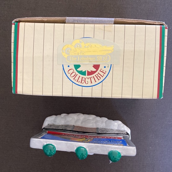 Roadside Billboard - Christmas Valley Collection-1993 (East West Railway) - Picture 5 of 7